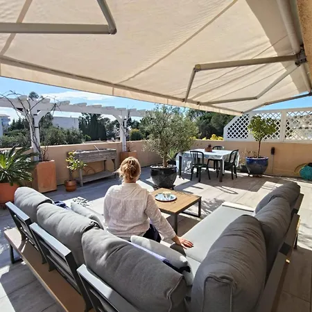 Soleil Soleil, Sur Le Toit Grande Terrasse Apartment *