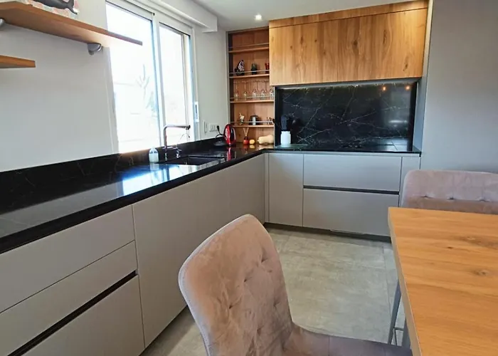 Soleil Soleil, Sur Le Toit Grande Terrasse Saint-Raphaël