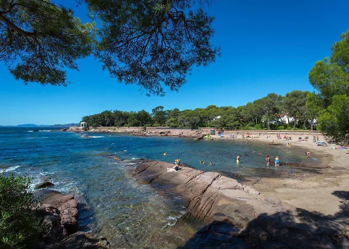 Soleil Soleil, Sur Le Toit Grande Terrasse Saint-Raphaël